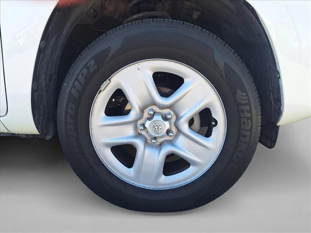 Photo of 2012 Super White Toyota RAV4