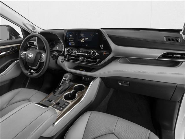 Photo of 2025 Wind Chill Pearl Toyota Highlander Hybrid