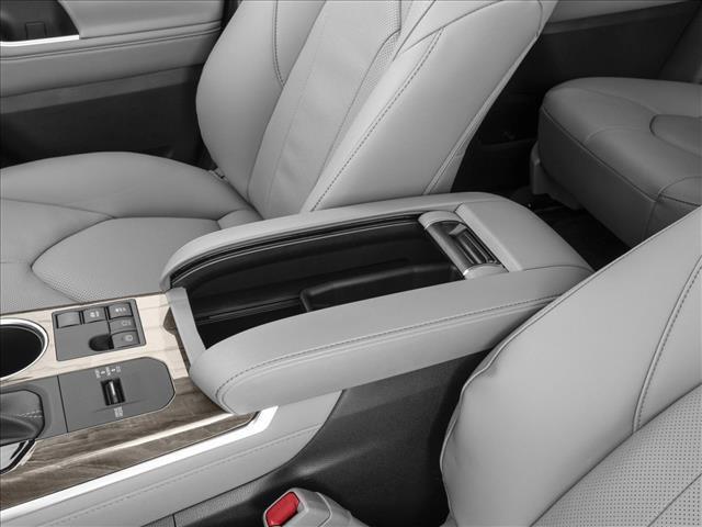 Photo of 2025 Wind Chill Pearl Toyota Highlander Hybrid