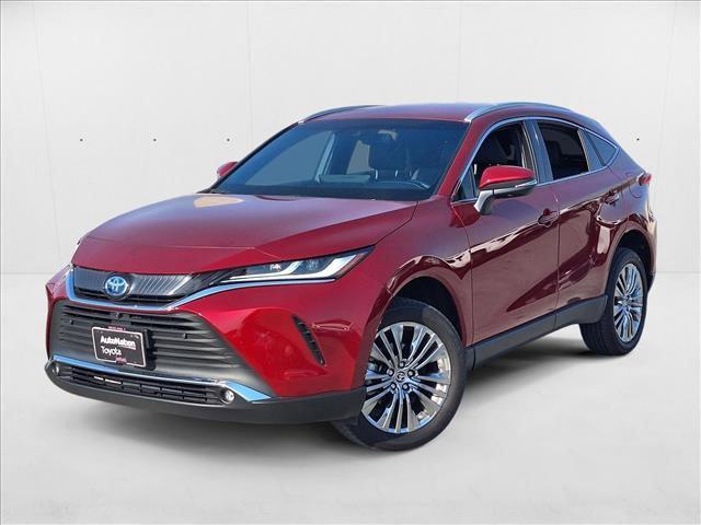 Photo of 2024 Ruby Flare Pearl Toyota Venza