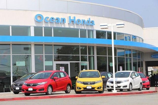Photo of 2022 Lunar Silver Metallic Honda CR-V
