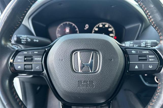 Photo of 2023 Platinum White Pearl Honda HR-V