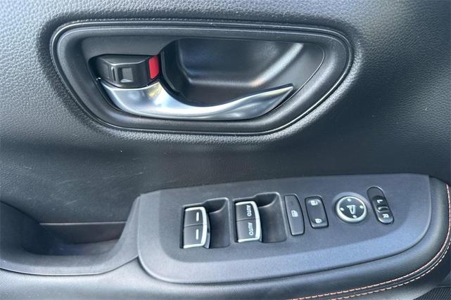 Photo of 2023 Platinum White Pearl Honda HR-V