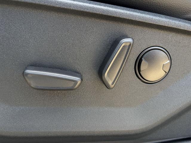 Photo of 2025 Star White Metallic Tri-Coat Ford F-150