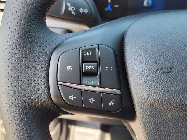 Photo of 2025 Star White Tri-Coat Ford Escape