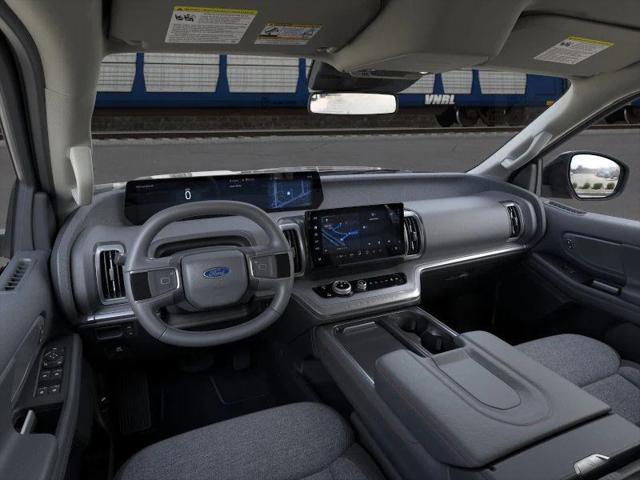 Photo of 2025 Agate Black Ford Expedition