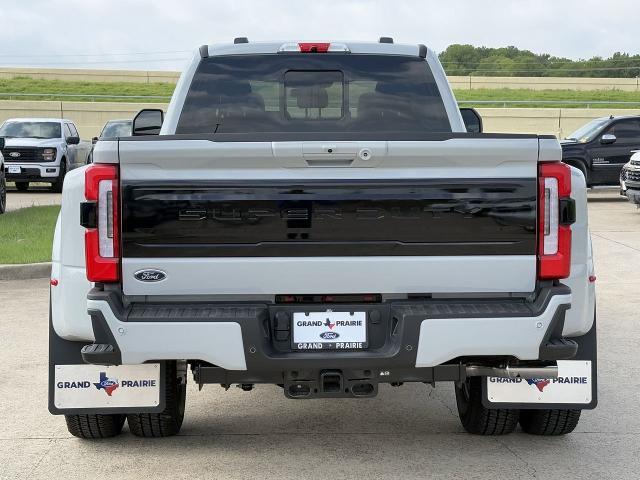 Photo of 2025 Avalanche Ford F-350