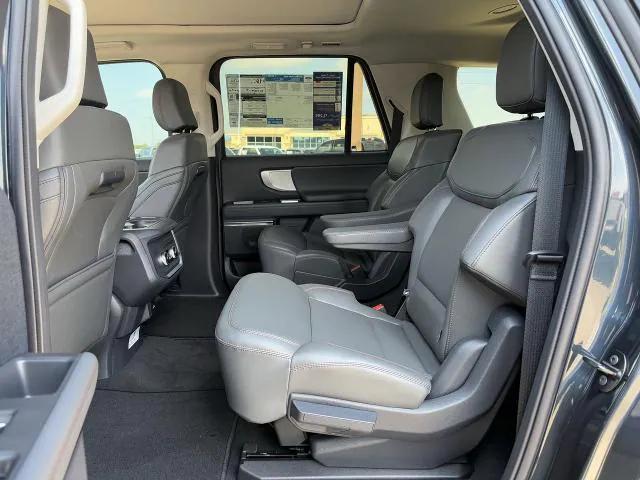 Photo of 2025 Stone Blue Metallic Ford Expedition Max