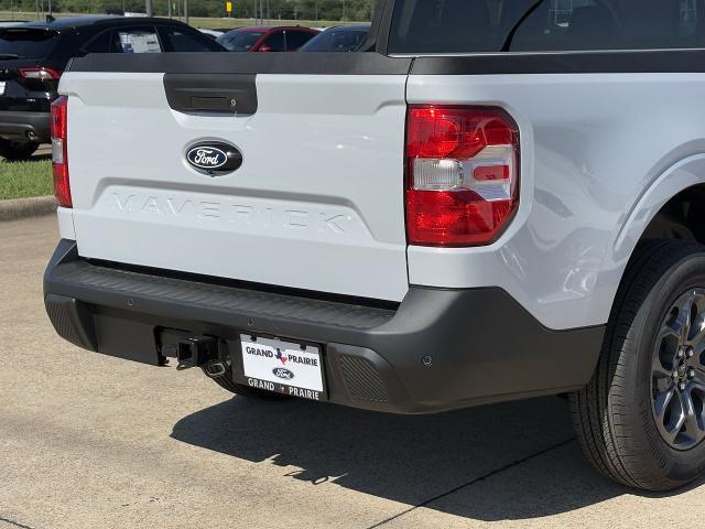 Photo of 2025 Space White Metallic Ford Maverick
