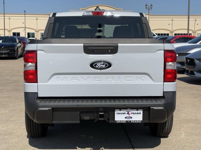 Photo of 2025 Space White Metallic Ford Maverick