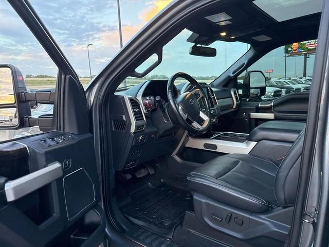 Photo of 2022 Carbonized Gray Metallic Ford F-350