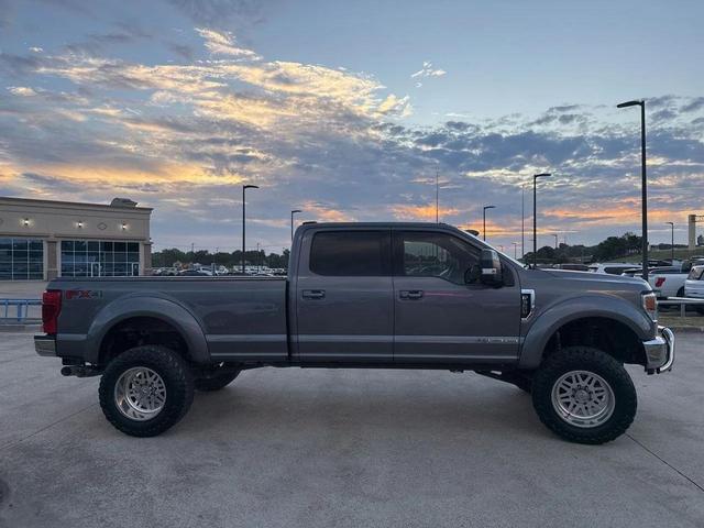 Photo of 2022 Carbonized Gray Metallic Ford F-350