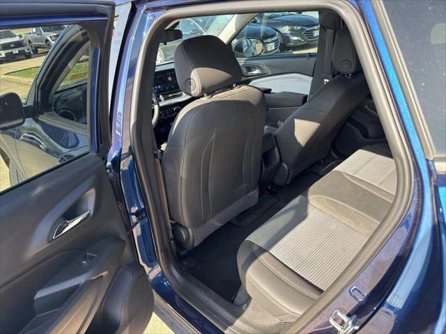 Photo of 2024 Blue Glow Chevrolet Trax