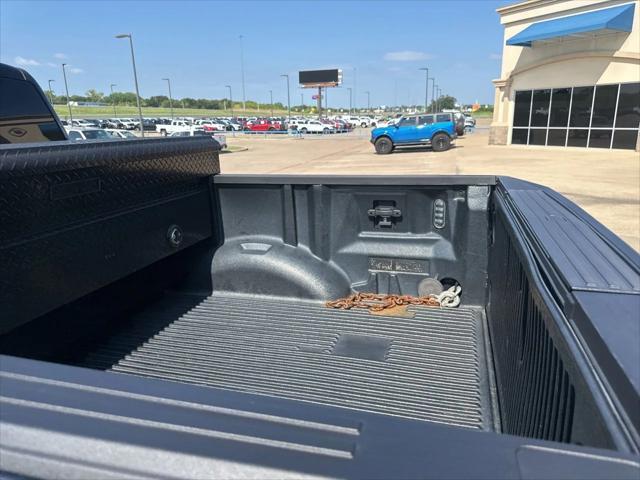 Photo of 2016 Shadow Black Ford F-150