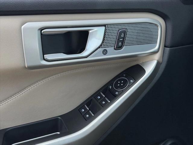 Photo of 2023 Agate Black Ford Explorer