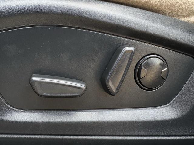 Photo of 2023 Agate Black Ford Explorer