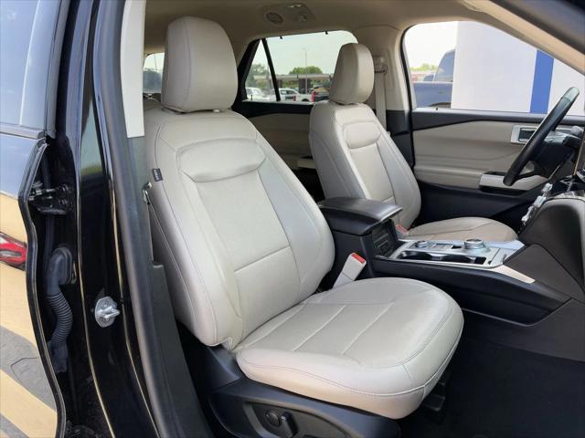 Photo of 2023 Agate Black Ford Explorer