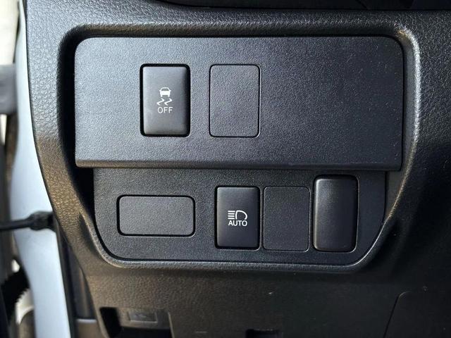Photo of 2023 Ice Cap Toyota Tacoma