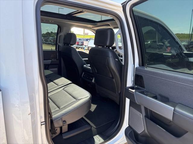 Photo of 2023 Oxford White Ford F-350