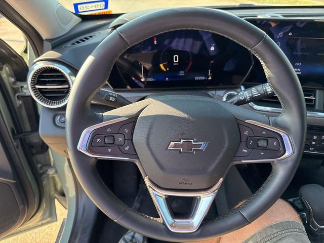 Photo of 2025 Cacti Green Chevrolet Trax