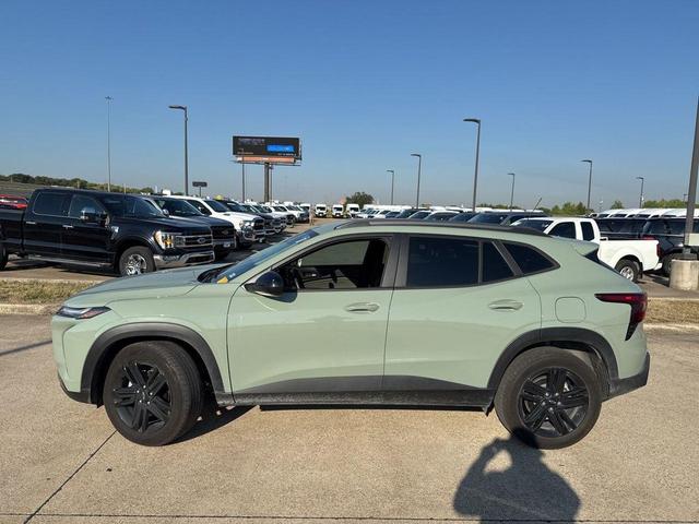 Photo of 2025 Cacti Green Chevrolet Trax