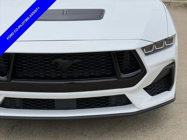 Photo of 2025 Oxford White Ford Mustang