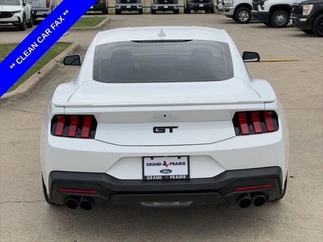 Photo of 2025 Oxford White Ford Mustang