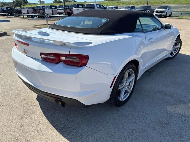 Photo of 2023 Summit White Chevrolet Camaro