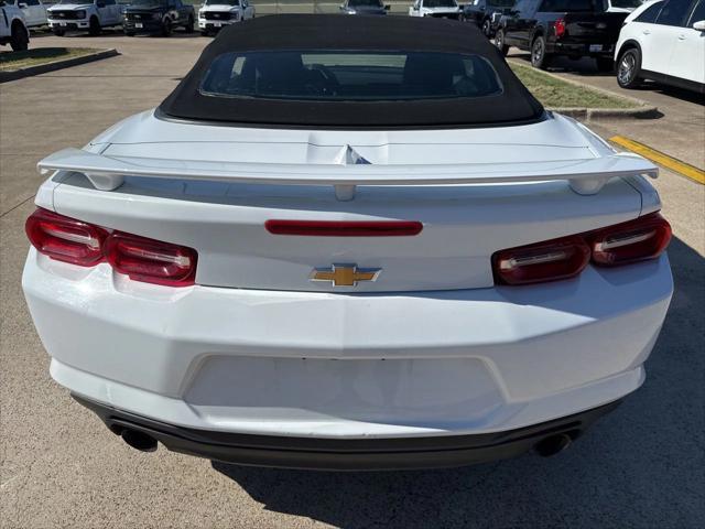 Photo of 2023 Summit White Chevrolet Camaro