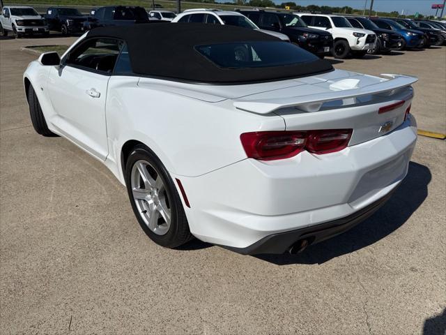 Photo of 2023 Summit White Chevrolet Camaro