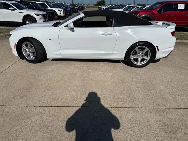 Photo of 2023 Summit White Chevrolet Camaro
