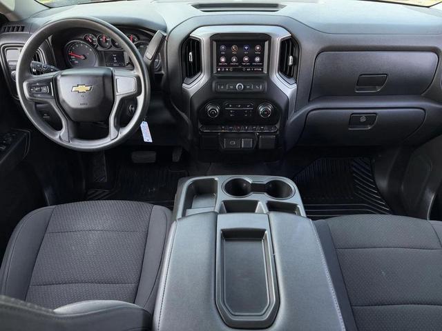 Photo of 2020 Black Chevrolet Silverado 1500