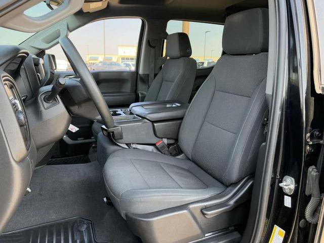 Photo of 2020 Black Chevrolet Silverado 1500