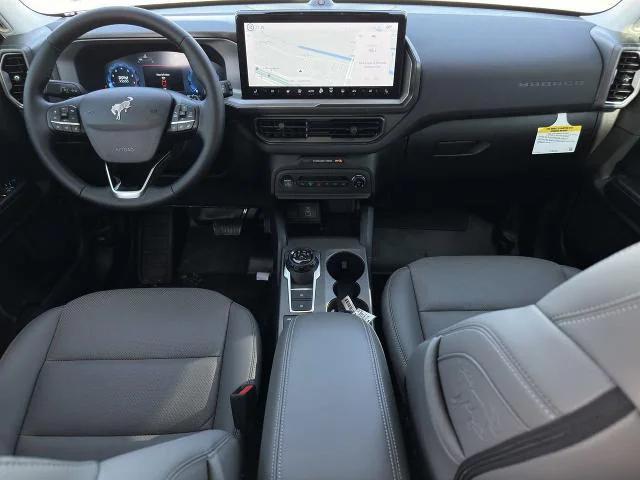 Photo of 2025 Oxford White Ford Bronco Sport