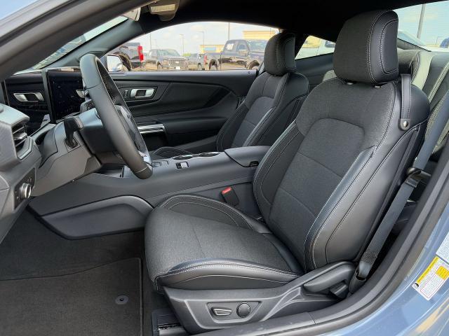 Photo of 2025 Vapor Blue Metallic Ford Mustang