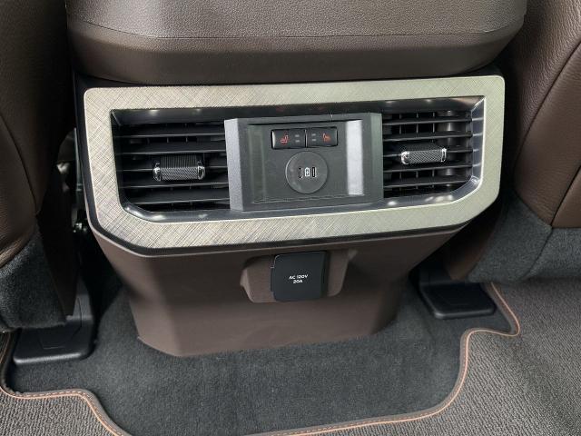 Photo of 2025 Star White Metallic Tri-Coat Ford F-250