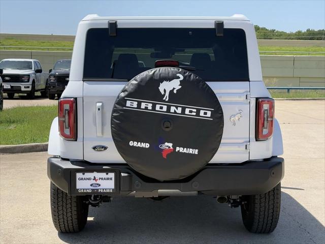 Photo of 2025 Oxford White Ford Bronco