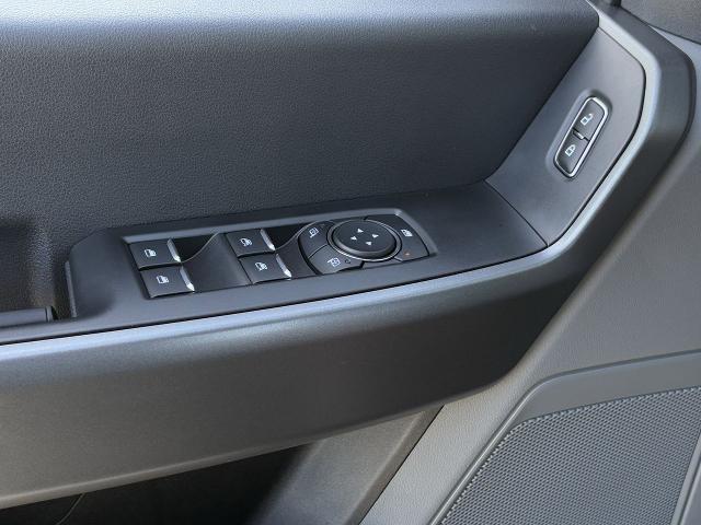Photo of 2025 Oxford White Ford F-250
