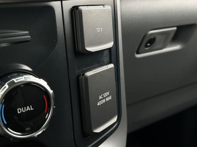 Photo of 2025 Oxford White Ford F-150