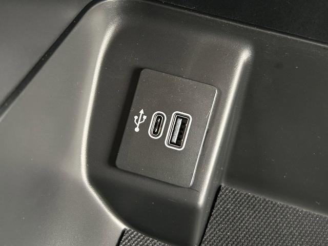 Photo of 2025 Oxford White Ford F-150