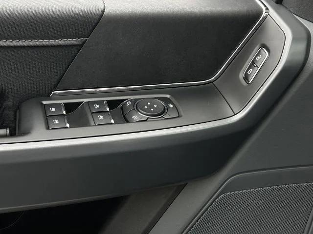 Photo of 2025 Oxford White Ford F-150