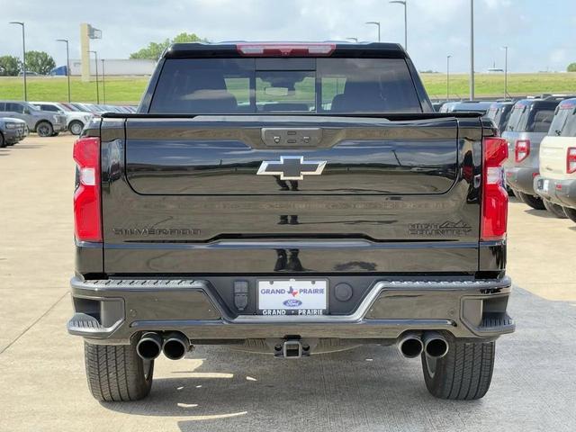 Photo of 2022 Black Chevrolet Silverado 1500