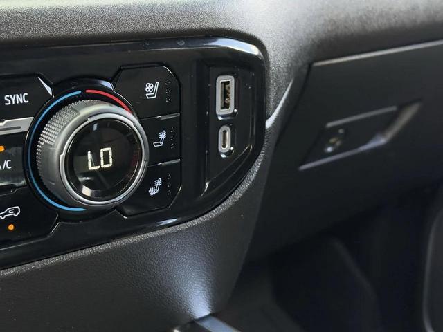 Photo of 2022 Black Chevrolet Silverado 1500