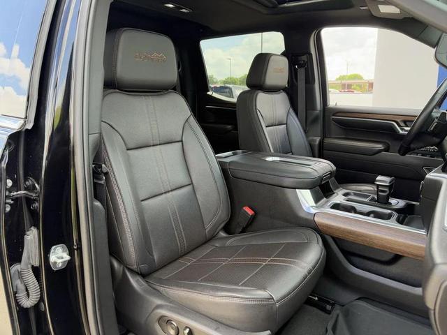 Photo of 2022 Black Chevrolet Silverado 1500