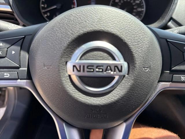 Photo of 2022 Gun Metallic Nissan Altima