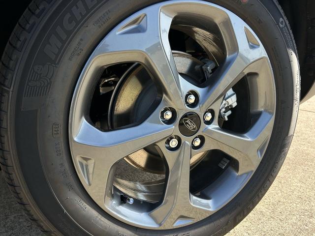 Photo of 2025 Space Silver Ford Escape