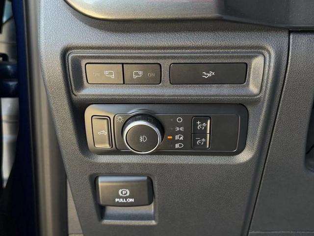 Photo of 2022 Atlas Blue Metallic Ford F-150