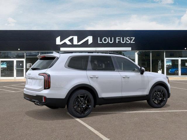 Photo of 2025 Glacial White Pearl Kia Telluride