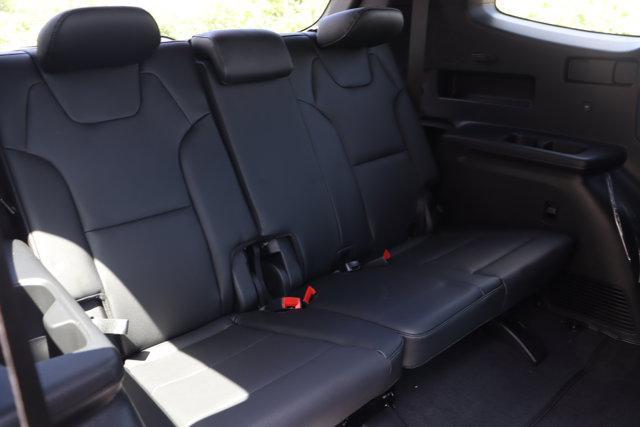 Photo of 2025 Wolf Gray Kia Telluride