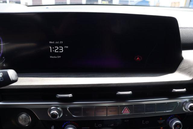 Photo of 2025 Wolf Gray Kia Telluride